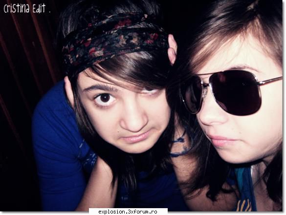 dankeee^^ .  :rusine: 

poza asta e ceva gen : pitsiii .  :rotfl: ; )).
